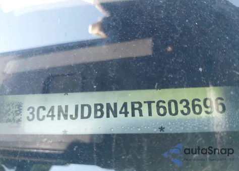 2024 Jeep Compass Latitude z USA, uszkodzony, nr VIN 3C4NJDBN4RT603696